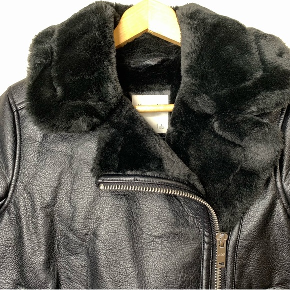 Abercrombie & Fitch Black Leather faux fur bomber jacket - Picture 2 of 14